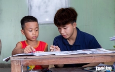 Á khoa môn Văn toàn quốc ngày nhập học chỉ có 2 triệu đồng