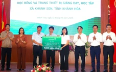 Trao học bổng và thiết bị học tập trị giá 1,5 tỉ đồng tặng các trường miền núi Khánh Hòa