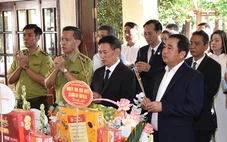 Dâng hương tưởng niệm 56 năm ngày mất Chủ tịch Hồ Chí Minh