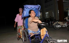 Là 'điểm tựa', 'đôi mắt thứ hai' của khuyết tật, sao nhiều nơi chưa quan tâm?
