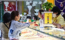 Chính phủ yêu cầu đánh thuế thu nhập cá nhân với giao dịch mua bán vàng để hạn chế đầu cơ
