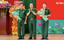 Bàn giao chức chỉ huy trưởng biên phòng Tây Ninh cho đại tá Phạm Văn Cờ