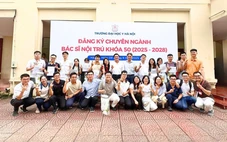 Từ màn 'hô tên chọn ngành bác sĩ nội trú' đến truyền cảm hứng học hành
