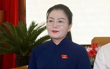 Bà Phạm Thị Xuân Trang điều hành hoạt động của HĐND tỉnh Khánh Hòa