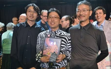 Sơn bò thành ngựa vằn, các nhà khoa học Nhật Bản đoạt giải Ig Nobel