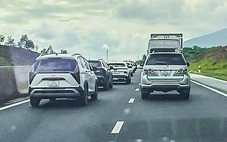 Ùn ứ kéo dài trên cao tốc, phải đóng nhiều nút giao