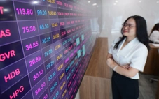 Sốt ruột nâng hạng thị trường chứng khoán