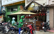 ‘Cấm' shipper vào quán: Ứng xử sao cho đẹp?