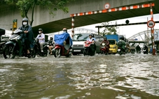 Siêu bão Ragasa hút gió gây mưa to kết hợp triều cường, TP.HCM dễ ngập nặng