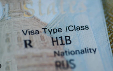 Nguy cơ chính sách visa H-1B mới của ông Trump phản tác dụng