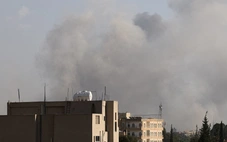 Israel bắn phá nhiều mục tiêu quân sự ở thủ đô của Yemen