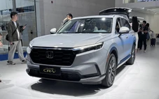 Honda CR-V ra bản kỷ niệm 30 năm, có thể lái rảnh tay một lúc trên cao tốc