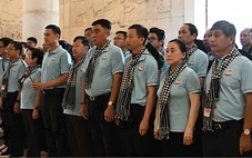 Trí thức TP.HCM dâng hương tại đền thờ Bác Hồ ở Pác Bó