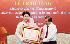 Thủ tướng tặng bằng khen cho ca sĩ Đức Phúc