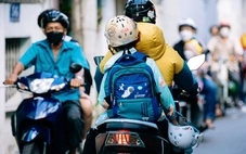 Đa số bạn đọc TTO ủng hộ cấm học sinh dùng điện thoại trong trường, kể cả giờ ra chơi
