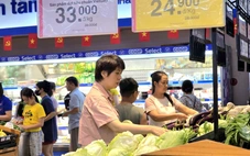 Siêu thị giảm giá 33% thực phẩm thiết yếu, san sẻ cùng người dân chống bão số 10
