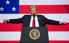 Ông Trump: Bộ Chiến tranh sẽ ngăn chặn chiến tranh, cân nhắc mở rộng quy mô quân đội