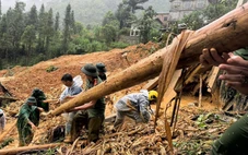 Thủy điện Tuyên Quang mở tất cả 8 cửa xả, khẩn trương tìm 4 người bị vùi lấp