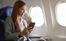 Lên máy bay, nhớ đừng đi giày dép hở mũi