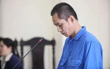 Tới nhà bạn uống rượu, cự bạn không chịu uống rượu với mình thì bị đâm chết