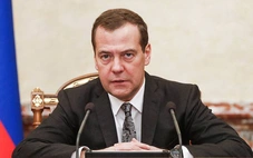 Ông Medvedev: 'Ukraine phải trả lại tài sản Nga bằng lãnh thổ'