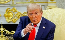 Ông Trump khẳng định mình vẫn rất khỏe mạnh giữa bão tin giả