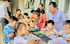 'Ngày khai giảng' đặc biệt trong bệnh viện