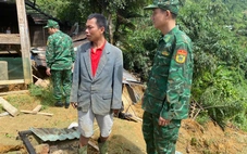 Đang ngủ, hai gia đình tá hỏa vì nhà cửa bị sập lúc 1h sáng