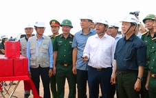 Bay hiệu chuẩn đường băng số 1 sân bay Long Thành vào ngày 25-9