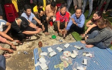Lợi dụng đám tang mở sới bạc, 14 con bạc bị 'hốt' trong đêm