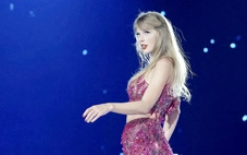Taylor Swift: Ngọc nữ và vũ nữ