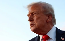 Ông Trump dọa trừng phạt giai đoạn hai: Mỹ nhắm vào các nước mua dầu Nga?