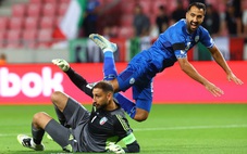 Trọng tài 'cứu' Donnarumma khỏi sai lầm ngớ ngẩn