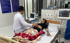Bác sĩ Bệnh viện Bình Dân bay ra Côn Đảo từ sớm cấp cứu cho người dân