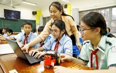Con đi học sáng thứ Bảy, phụ huynh kêu trời!
