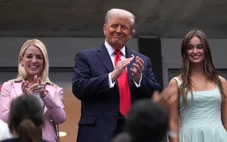Tổng thống Donald Trump gây 'hỗn loạn' ở chung kết US Open 2025