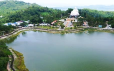 Các hồ nước ở An Giang vừa trữ nước làm ruộng vừa khai thác du lịch