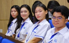 Tổng giám đốc ACB nói với sinh viên: “AI không thay bạn, trừ khi bạn đứng yên”