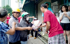 Bỏ 'gánh nặng' vàng mã: quay về cốt lõi hiếu kính