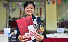Giữa thành phố vội vã, đến hội sách phường Sài Gòn tìm lại thói quen cũ