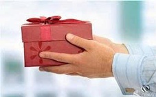 Thường vụ Thành ủy TP.HCM nghiêm cấm dùng công quỹ biếu, tặng quà Tết