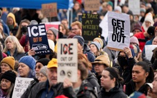 Toàn cảnh biểu tình chống ICE khắp nước Mỹ sau vụ đặc vụ bắn chết người