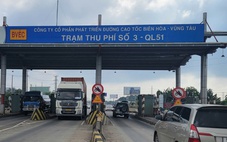Trạm thu phí 'con tin' trên quốc lộ 51