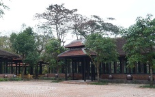 Di tích Đại Nội Huế mọc thêm nhiều nhà rường ‘lạ’