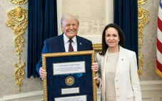 Ông Trump nói 'rất vinh dự' khi được tặng huy chương Nobel Hòa bình 2025