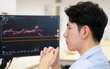 VN-Index lấy lại sắc xanh