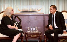 Thái Lan đề nghị Mỹ làm rõ việc tạm dừng cấp visa định cư