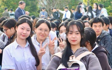 Tư vấn tuyển sinh hướng nghiệp ở Huế: Muốn không thất nghiệp, cần giỏi tiếng mẹ đẻ