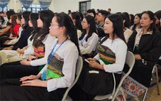 600 học sinh Trường dự bị ĐH dân tộc Sầm Sơn lần đầu dự tư vấn tuyển sinh