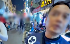 Xử phạt người đàn ông chào mời du khách nước ngoài sử dụng ma túy trên phố cổ Hà Nội